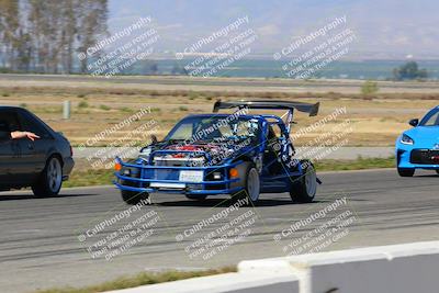 media/Apr-30-2022-CalClub SCCA (Sat) [[98b58ad398]]/Around the Pits/